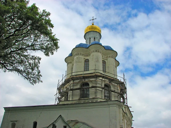 La costruzione del Collegium a Chernigov, Ucraina — Foto Stock