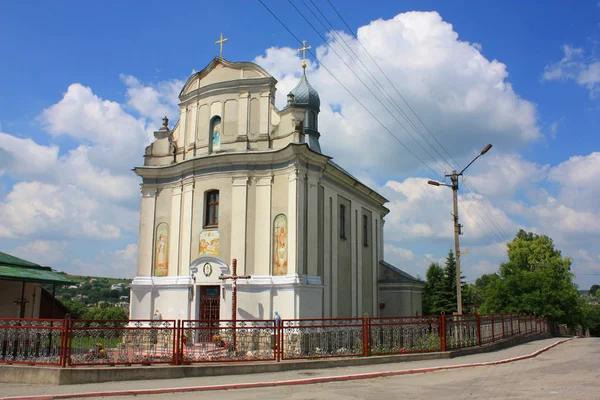 Igreja da Assunção em Zbarazh, Ucrânia — Fotografia de Stock