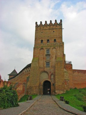 Lutsk Kalesi (Lubart Kalesi) Lutsk, Ukrayna'da girişte