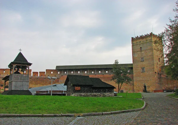 卢茨克城堡 （Lubart 城堡） 在卢茨克，乌克兰 — 图库照片
