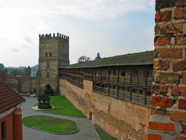 L'entrée au château de Lutsk (château de Lubart) à Lutsk, Ukraine — Photo