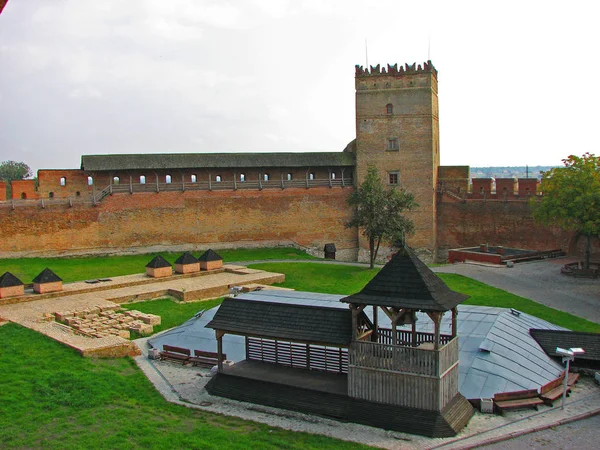 Lutsk kasteel (Lubart) in Lutsk, Oekraïne — Stockfoto