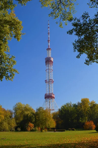 Wieża telewizyjna w Kijowie, Ukraina — Zdjęcie stockowe