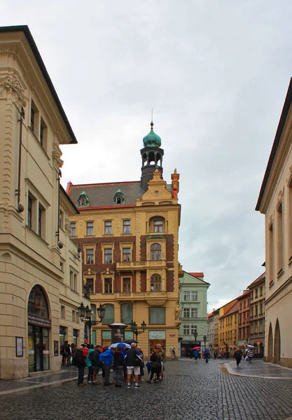 Prag - 5. Juni 2016. Altstadt in Prag, Tschechische Republik — Stockfoto