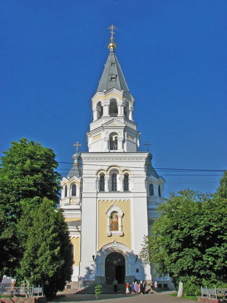 Zhitomir - május 11, 2008. Minorita templom, Zhitomir, Ukrajna — Stock Fotó