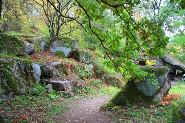 국가 dendrological 공원 우 시, 우크라이나에서에서 "Sofiyivka"의 보기 — 스톡 사진
