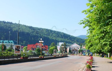 Yaremche - 10 Haziran 2015. Sokakta Yaremche, Ukrayna 