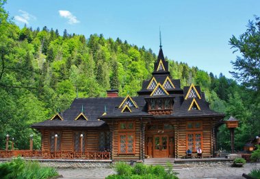 Restoran Hutsulshchyna (ahşap çerçeve) Yaremche, Ukrayna
