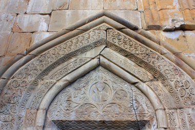 Gürcistan - 15 Eylül 2015. İçinde kilise Our Lady Gürcistan'daki Ananuri kalenin oyma taş