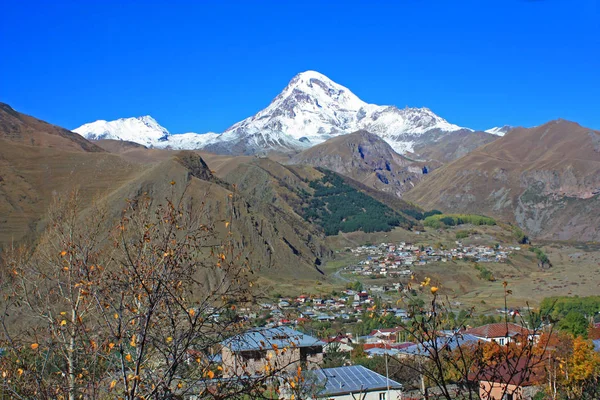 Berget Kazbek, Georgien — Stockfoto