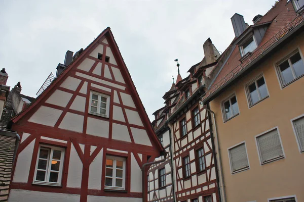 Die alten Altstadthäuser bei Nürnberg, Bayern, Deutschland — Stockfoto