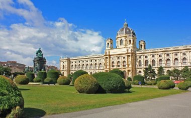 Güzel Sanatlar Müzesi ve Maria Theresien anıt Viyana, Avusturya