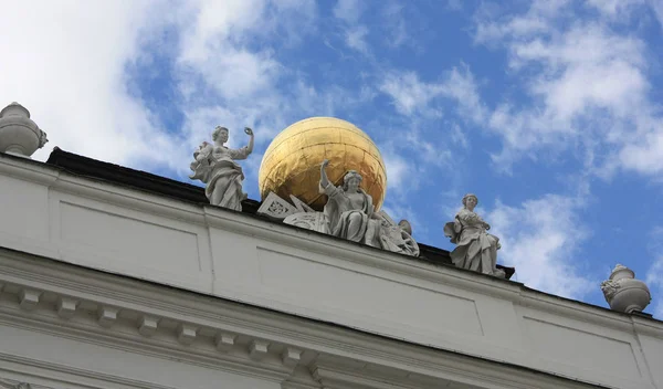 Esculturas do Palácio de Hofburg com Heldenplatz em Viena — Fotografia de Stock