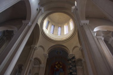 Tiflis - 16 Aralık 2017. Kubbe kutsal Trinity Katedrali Tiflis (Sameba Kilisesi), Georgia