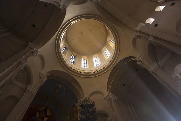 Tbilisi Dezembro 2017 Cúpula Catedral Santíssima Trindade Tbilisi Igreja Sameba — Fotografia de Stock