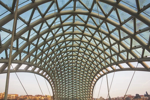 Tbilisi December 2017 Fredens Bridge Över Floden Kura Tbilisi Georgien — Stockfoto