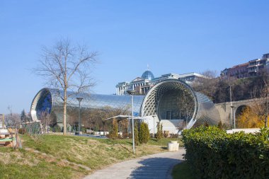 Tiflis - 16 Aralık 2017. Panoramik konser müzik tiyatro sergi salonu Tiflis, Gürcistan