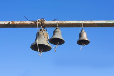 Gürcistan 'da Tiflis yakınlarındaki Jvari Manastırı' nda kilise çanları çalıyor.