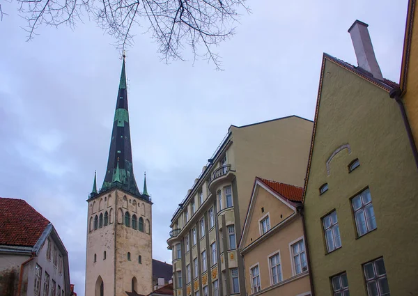 Blick Auf Die Altstadt Mit Der Olaf Kirche Tallinn Estland — Stockfoto