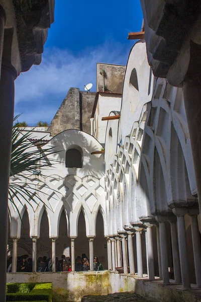 Amalfi Italy March 2018 Paradise Yard Patio Gallery Pointed Carved — Stock Photo, Image