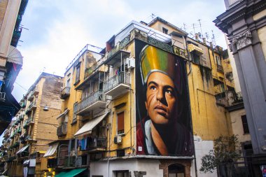 Naples, İtalya - 5 Mart 2018: Tipik mimari İtalya Napoli Merkezi