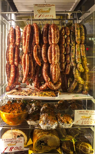 Naples Italy March 2018 Sausage Handmade Hangs Refrigerator Store Italy — Stock Photo, Image
