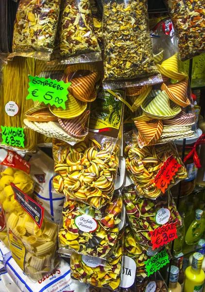 意大利那不勒斯 2018年3月5日 意大利面和植物油在商店那不勒斯 — 图库照片