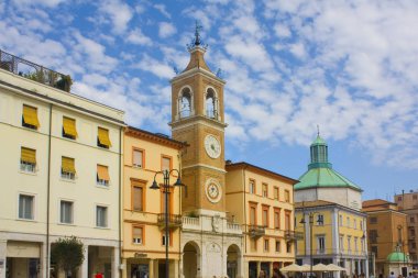 Rimini, İtalya - 26 Ağustos 2019: Piazza Tre Martiri, Rimini