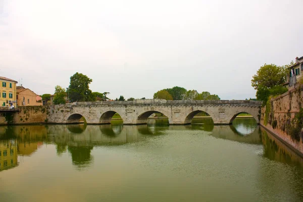 Historical Roman Tiberius Bridge Marecchia River Rimini Italy — 免费的图库照片