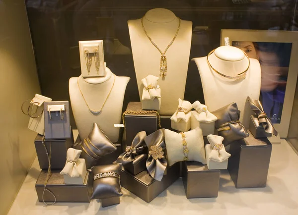 Rimini Olaszország 2019 Augusztus Showcase Jewelry Shop Riminiben — Stock Fotó