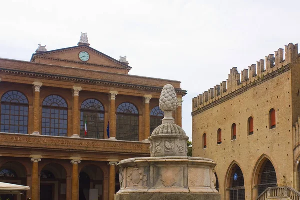 Fuente Cono Pino Fontana Della Pigna Piazza Cavour Rímini Italia — Foto de Stock