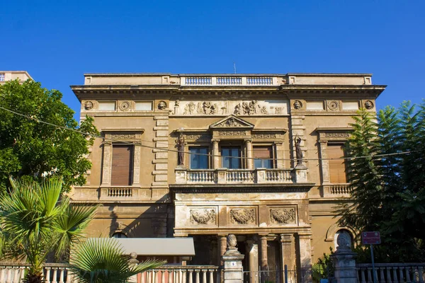 Villa Típica Catania Sicilia Italia —  Fotos de Stock