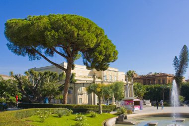 Catania, İtalya - 27 Eylül 2019: Catania, İtalya, Sicilya Bellini Bahçesi