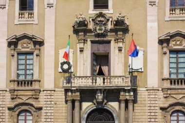 Catania, İtalya, Sicilya 'daki Duomo Meydanı' nda Filler Sarayı 'nın Parçası (şimdi Belediye Binası)