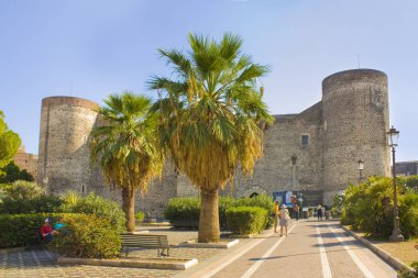 Catania, İtalya - 27 Eylül 2019: Catania 'da Castel Ursino (veya Castello Svevo di Catania)