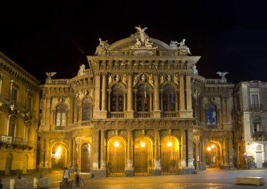 Catania, İtalya - 27 Eylül 2019: Massimo Bellini Tiyatrosu, Catania, Sicilya, İtalya