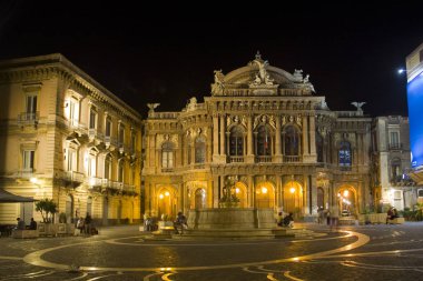 Catania, İtalya - 27 Eylül 2019: Massimo Bellini Tiyatrosu, Catania, Sicilya, İtalya