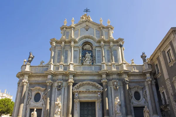 聖アガサ大聖堂 またはドゥオーモ カターニアのドゥオーモ広場 イタリア シチリア — ストック写真
