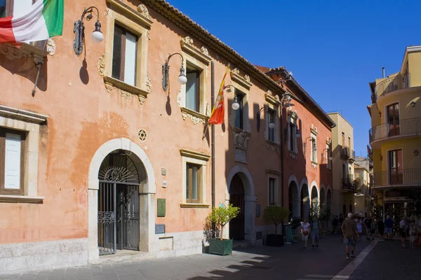 Ταορμίνα Ιταλία Σεπτεμβρίου 2019 Κτίριο Δημαρχείου Στην Παλιά Πόλη Της — Φωτογραφία Αρχείου