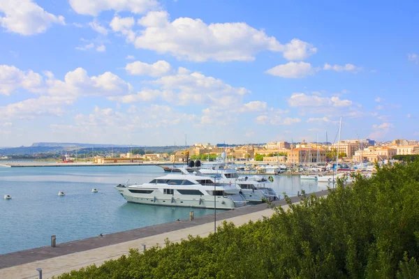 Yacht Ormeggiati Nel Porto Siracusa Sicilia Italia — Foto Stock