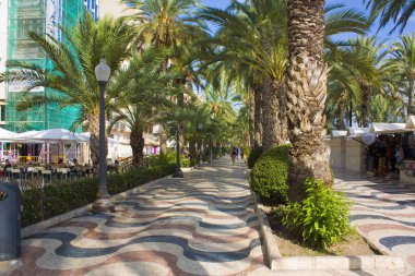 Kordon - Alicante, İspanya 'da ana gezinti güvertesi 