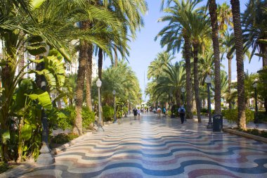 Kordon - Alicante, İspanya 'da ana gezinti güvertesi 