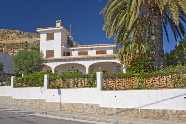 İspanya, Alicante 'deki Suuny Day Villa' da.