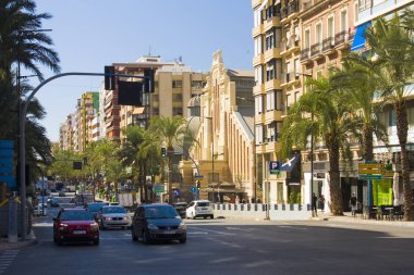 Alicante, İspanya - 15 Ekim 2019: İspanya 'nın Alicante kentinde merkezi pazar (veya Mercado Merkez)