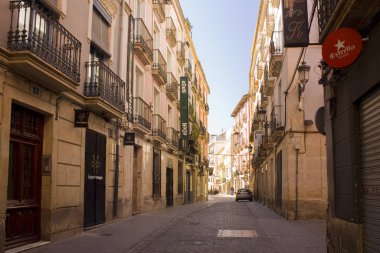 Alicante, İspanya - 15 Ekim 2019: Alicante, İspanya 'da şehir hayatı