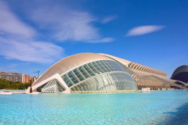 Valencia, İspanya - 17 Ekim 2019: Valencia, İspanya 'da Sanat ve Bilim Şehri' nde Hemisphere (Imax sinema)