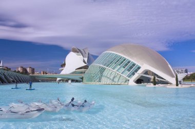 Valencia, İspanya - 17 Ekim 2019: Valencia, İspanya 'da Sanat ve Bilim Şehri' nde Hemisphere (Imax sinema)