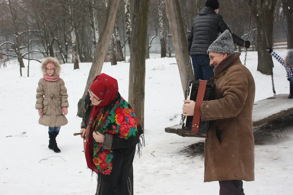 Kiev Oekraïne Februari 2020 Oekraïense Muzikanten Spelen Shrovetide Vakantie Kozakkendorp — Stockfoto