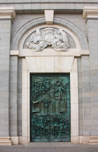Madrid Spain January 2020 Entrance Door Almudena Cathedral Madrid Spain — Stock Photo, Image