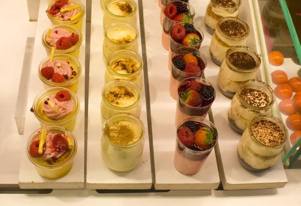 Traditioneel Dessert Koop Bij Showcase Madrid Spanje — Stockfoto